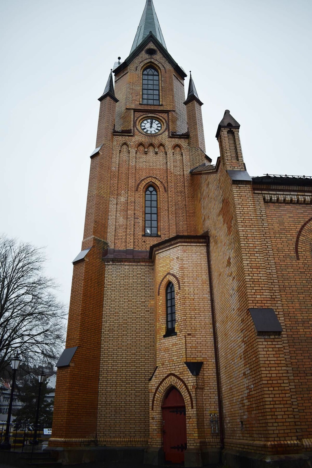 Kragerø kirke er fra 1870, og har mye verdifullt inventar som er eldre (foto: VID Fire-Kill). Kragerø kirke er fra 1870, og har mye verdifullt inventar som er eldre (foto: VID Fire-Kill).