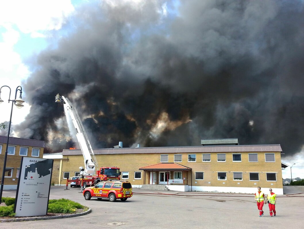 Brannen i Basa-huset i juli 2015 (foto: Vestfold Interkommunale Brannvesen). Brannen i Basa-huset i juli 2015 (foto: Vestfold Interkommunale Brannvesen).