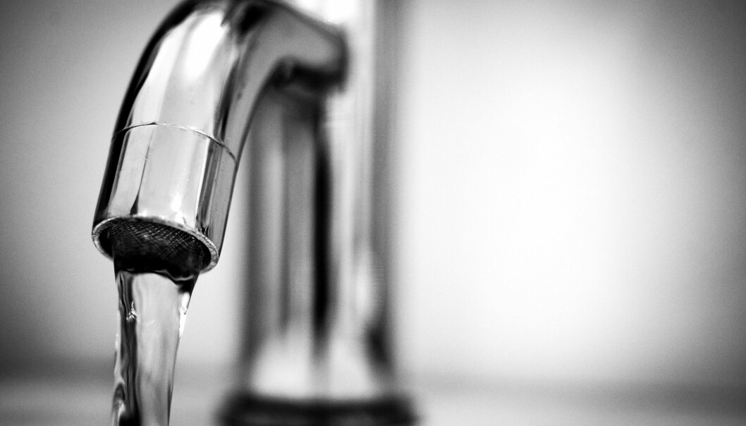 Forurenset vann fra sprinkleranlegg må ikke komme inn i drikkevannet. Forurenset vann fra sprinkleranlegg må ikke komme inn i drikkevannet.