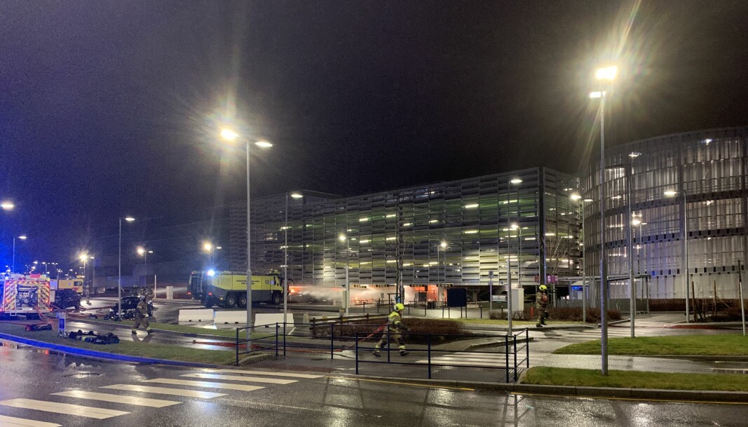 Bilde fra brannen på Sola flyplass. Bilde fra brannen på Sola flyplass.