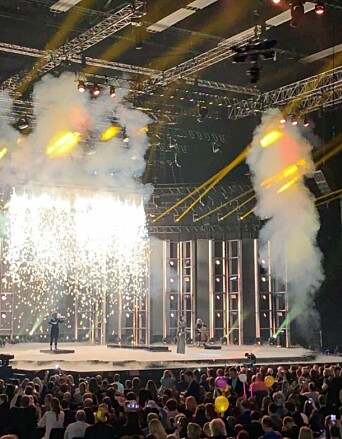 MGP-finalen bød på et forrykende show med røyk- og pyroeffekter, i brannsikre omgivelser. MGP-finalen bød på et forrykende show med røyk- og pyroeffekter, i brannsikre omgivelser.