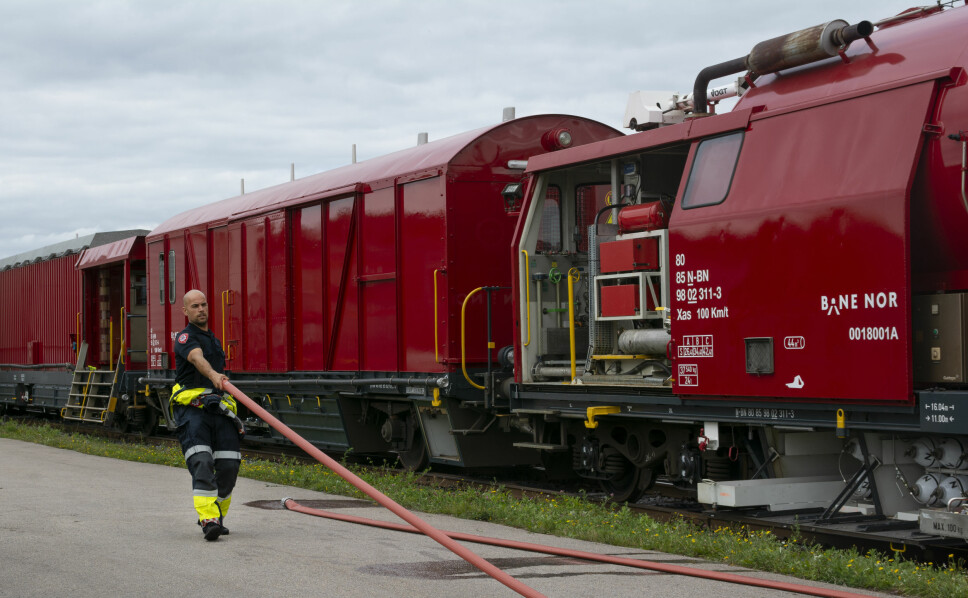 Utrykningsmannskap har tilgang på 1000 meter med brannslange på toget.