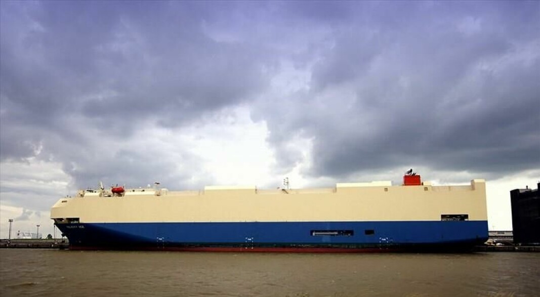 Dette 200 meter lange skipet; Felicity Ace, tok fyr 170 kilometer fra Azorene onsdag 16. februar.