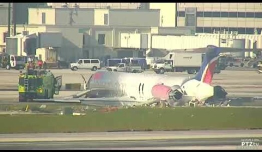 Fly tok fyr etter krasjlanding på Miami flyplass - minst tre innlagt på sykehus