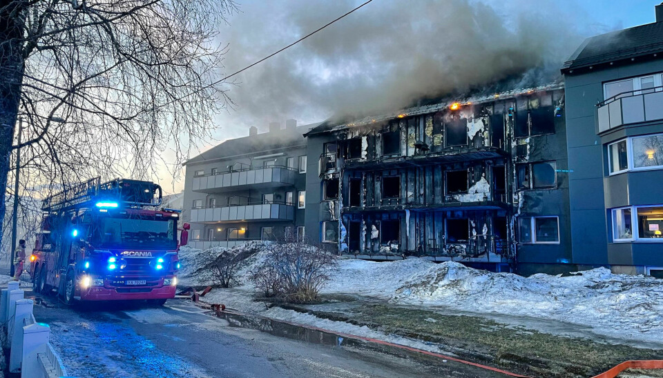 Alle beboerne er gjort rede for etter at det brøt ut brann i en boligblokk i Mo i Rana torsdag kveld. Foto: Alle beboerne er gjort rede for etter at det brøt ut brann i en boligblokk i Mo i Rana torsdag kveld. Foto: